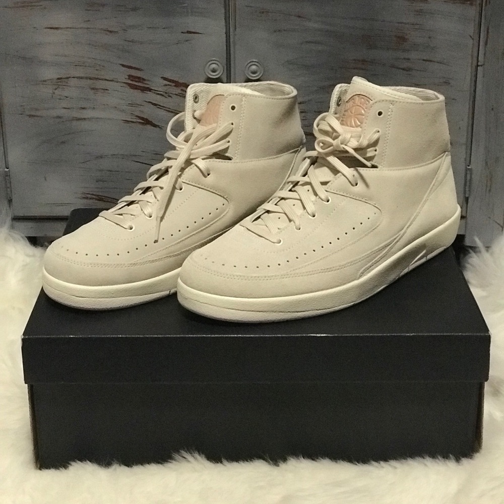 Air Jordan Retro 2 Decon men's size 10.5